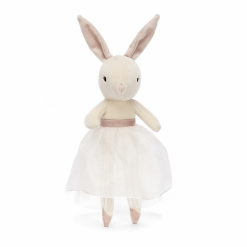 Lapine danseuse étoile de la marque Jellycat. Elle porte tutu blanc et dévoile aussi ces grandes oreilles ! La lapine est de couleur blanche est mesure 20x4cm.